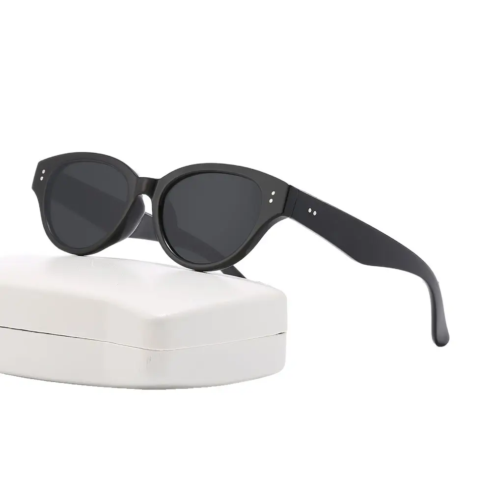 Black Cat-Eye Sunglasses for Women Anti-UV - Image 11