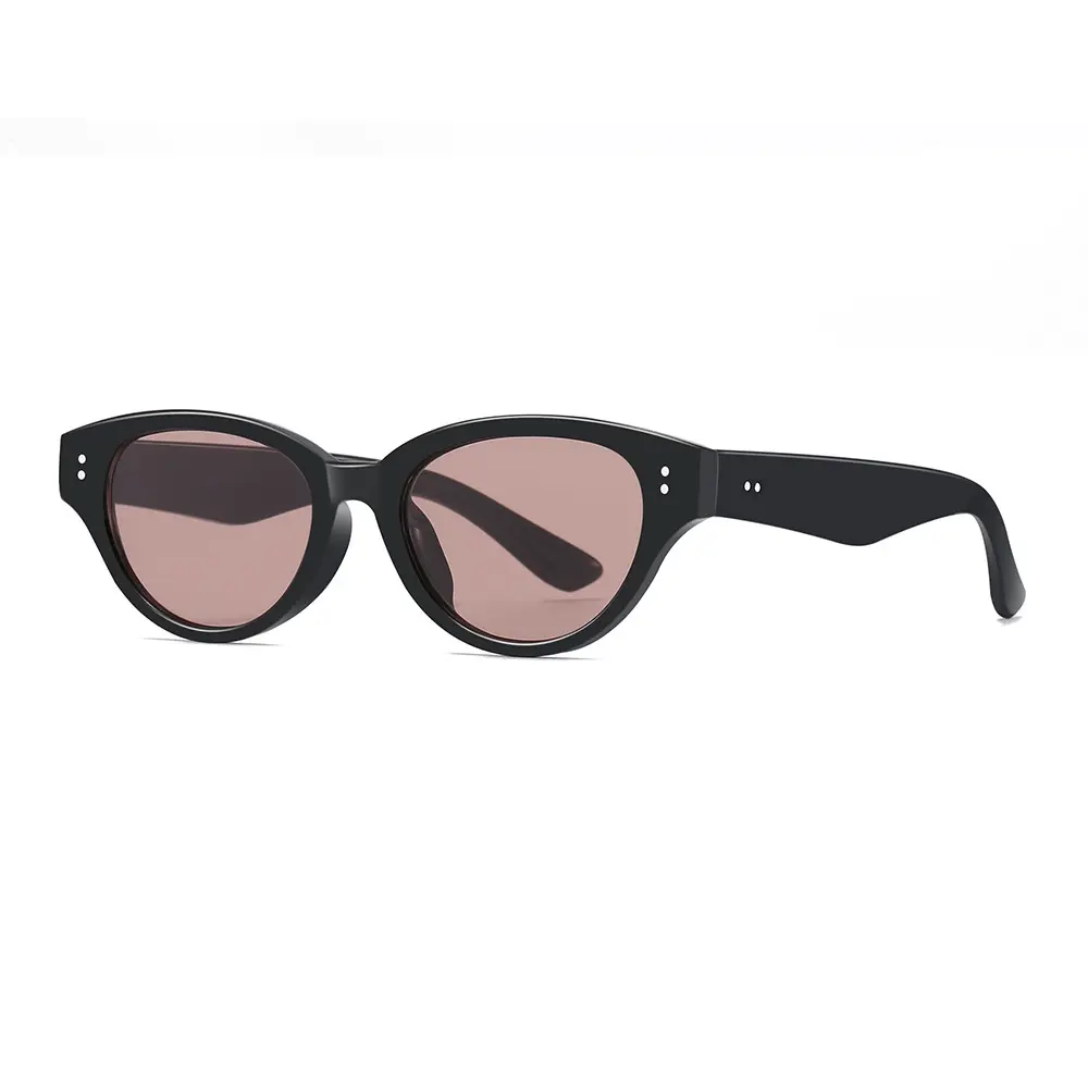 Black Cat-Eye Sunglasses for Women Anti-UV - Image 2