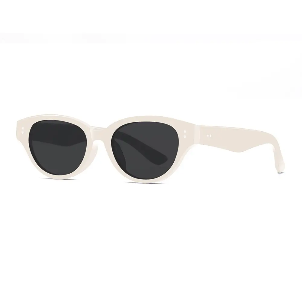 Black Cat-Eye Sunglasses for Women Anti-UV - Image 4