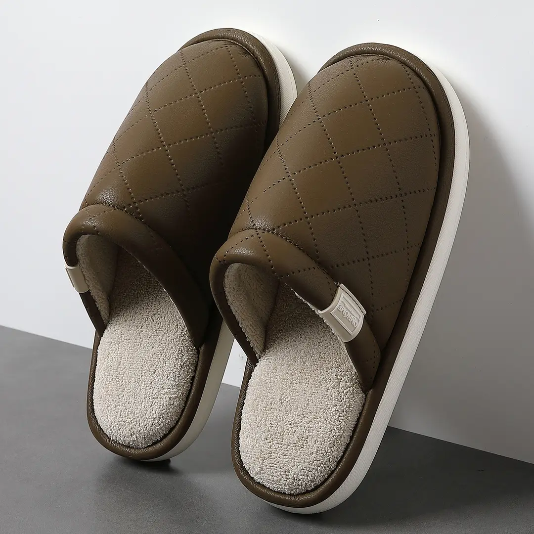 Cotton Slippers for Women in Autumn and Winter Indoor Home Household Thick-Soled Fleece-Lined Warm and Comfortable Plush Cotton Slippers for Men Wholesale - Image 8
