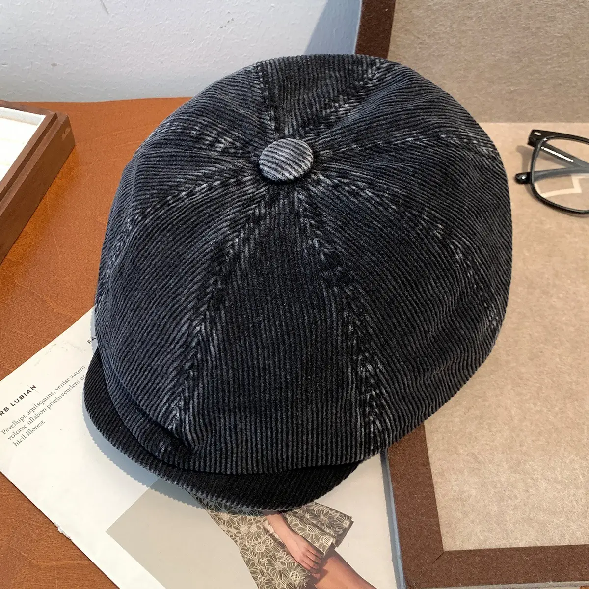 Women Japanese Retro Duckbill Beret Cap Black - Image 2