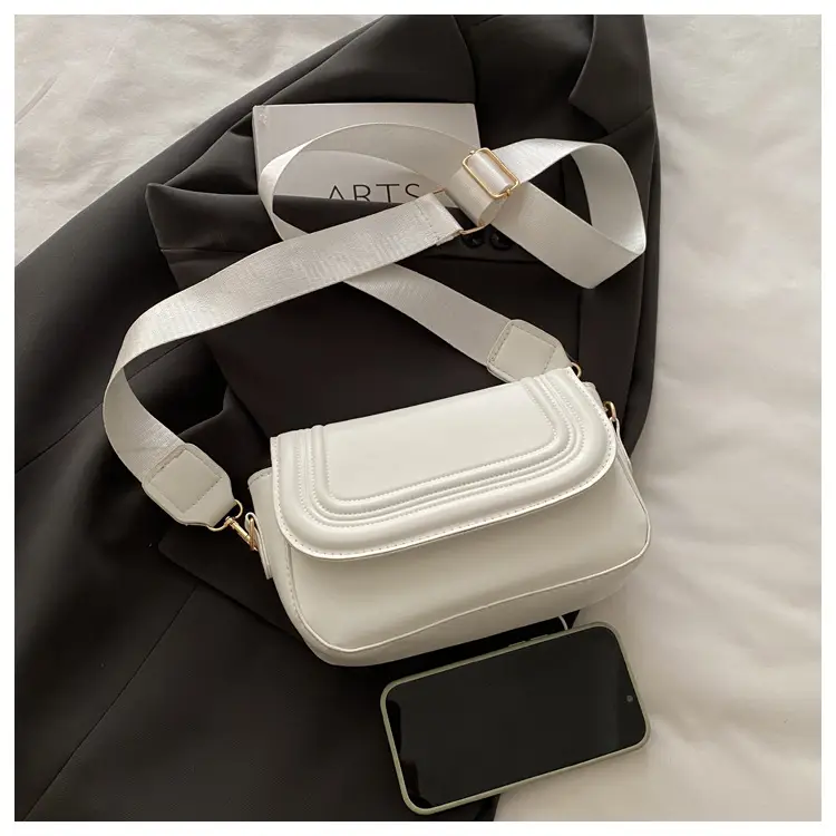 Beige Crossbody Shoulder Bag for Women 2025 — feature 14
