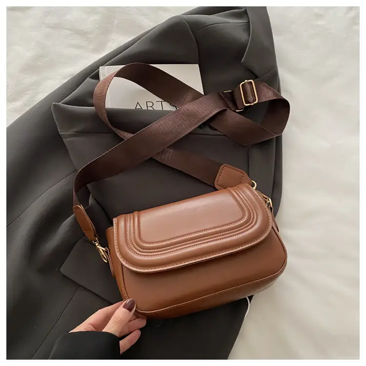 Beige Crossbody Shoulder Bag for Women 2025 — feature 15