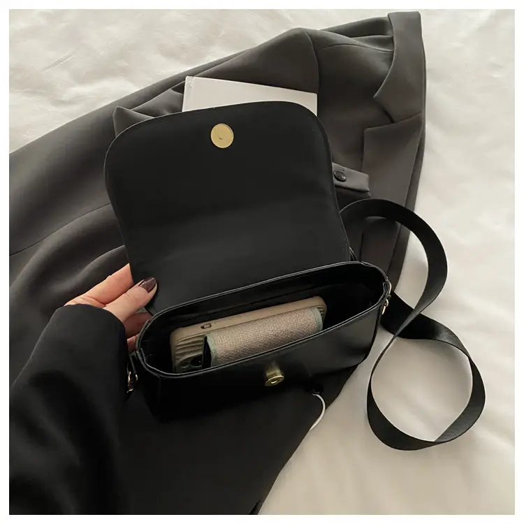 Beige Crossbody Shoulder Bag for Women 2025 — feature 24