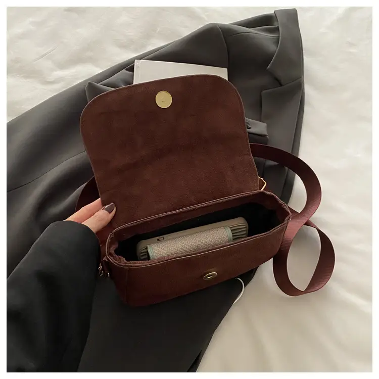 Beige Crossbody Shoulder Bag for Women 2025 — feature 25