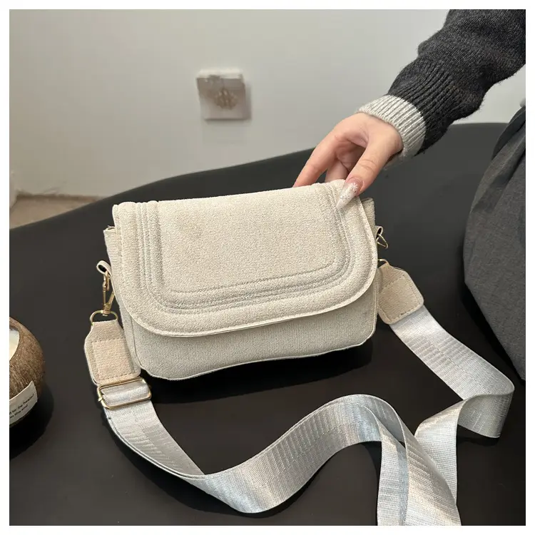 Beige Crossbody Shoulder Bag for Women 2025 — feature 30