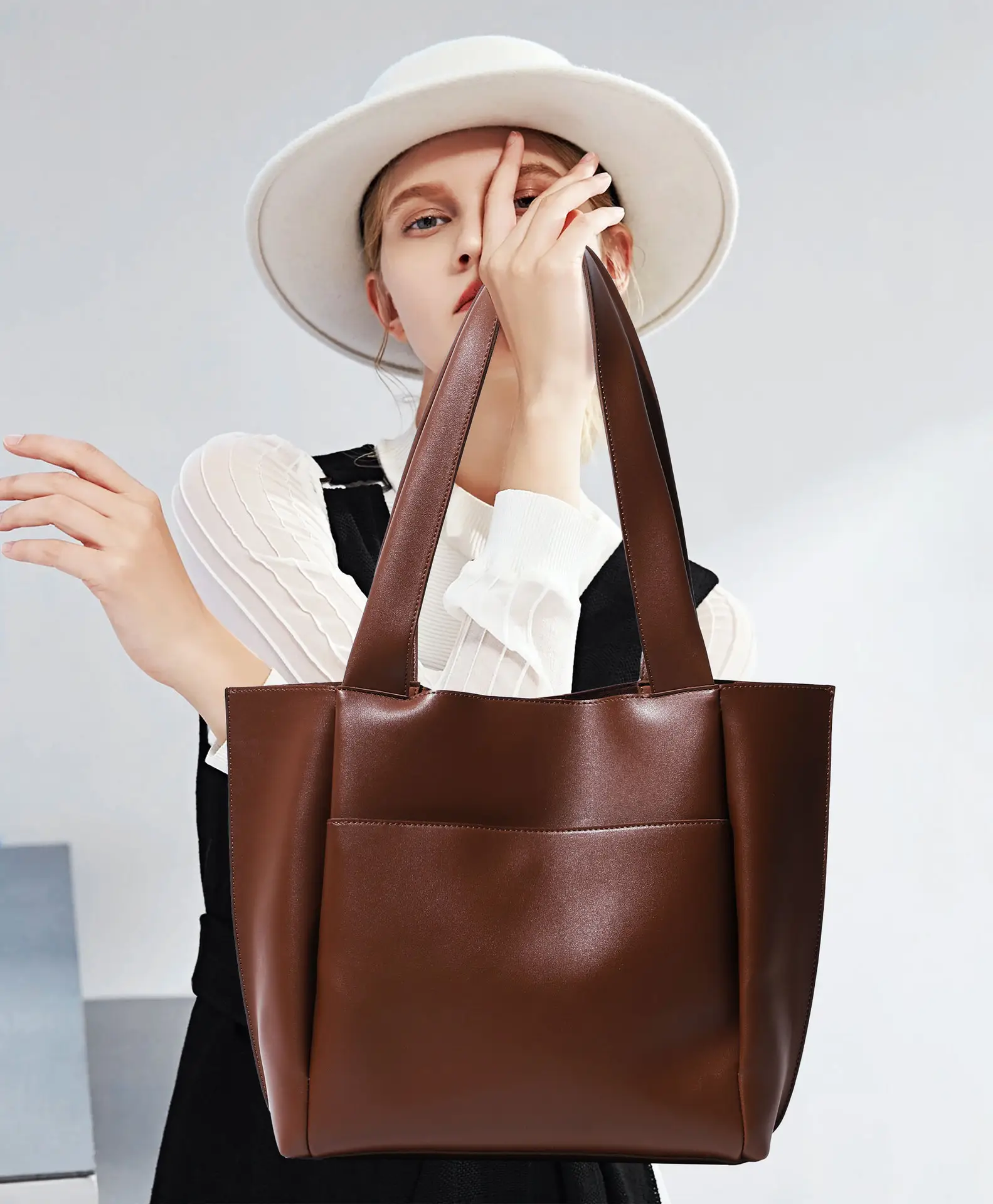 Large Capacity Black Leather Tote Bag for Women — feature 11