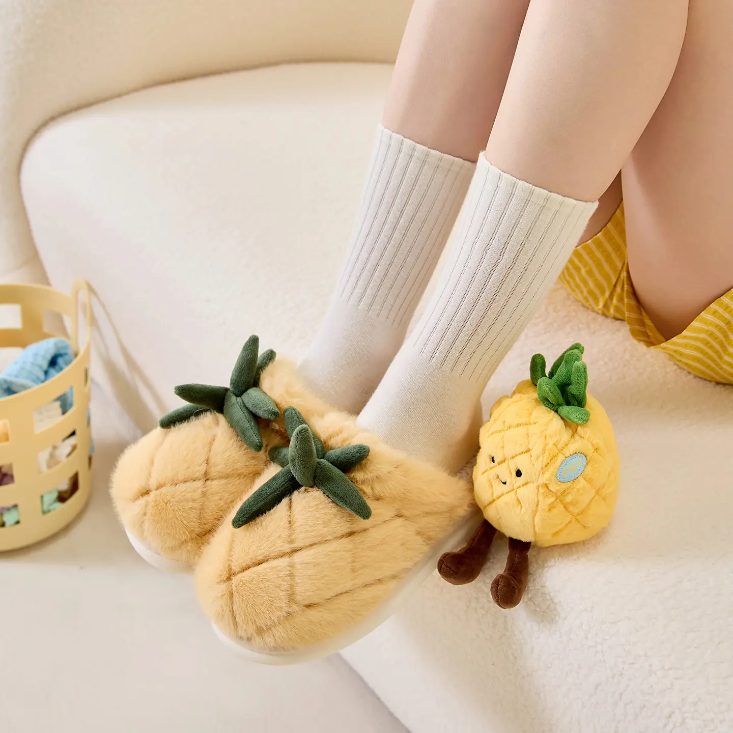 Fleece Lined Pineapple Slippers Women Large Winter - Image 6