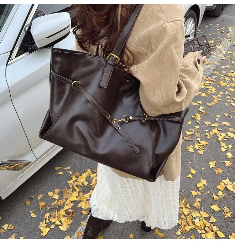 Women Korean Style Large Tote Bag Brown Leather — feature 18