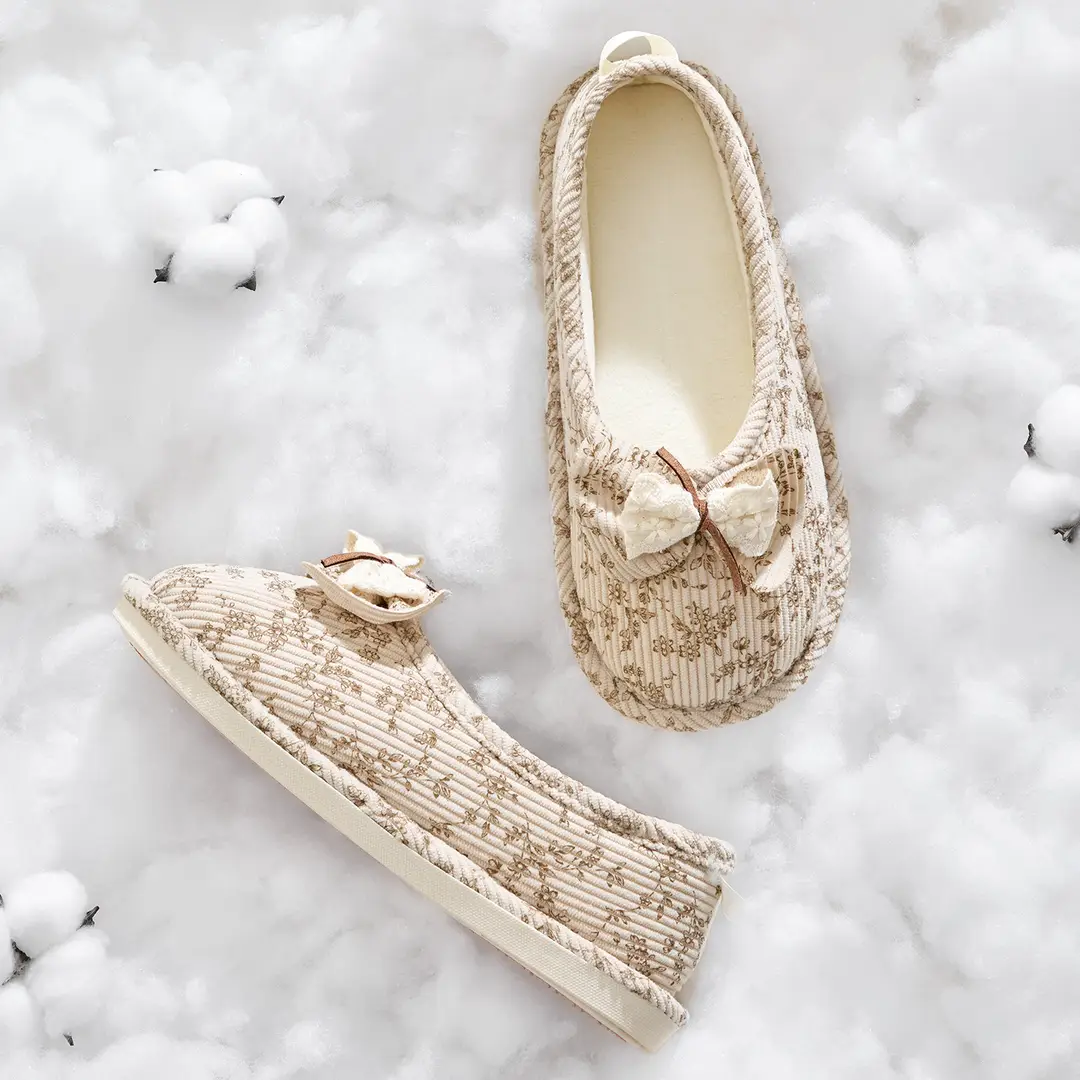 Maternity Postpartum Shoes Thin Autumn and Winter Comfortable Cotton Slippers Women's Postpartum Slippers with Heel Non-Slip Outer Wear Soft-Soled Cotton Shoes