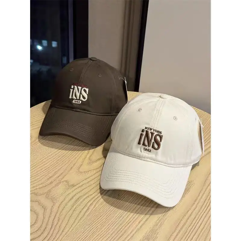 Women Maroon Letter Embroidered Baseball Cap - Image 10