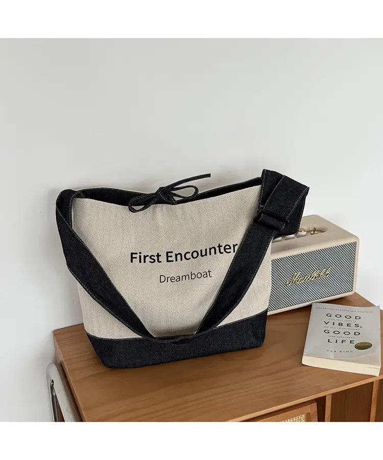 Women Canvas Shoulder Bag Large Capacity 2025 — feature 1