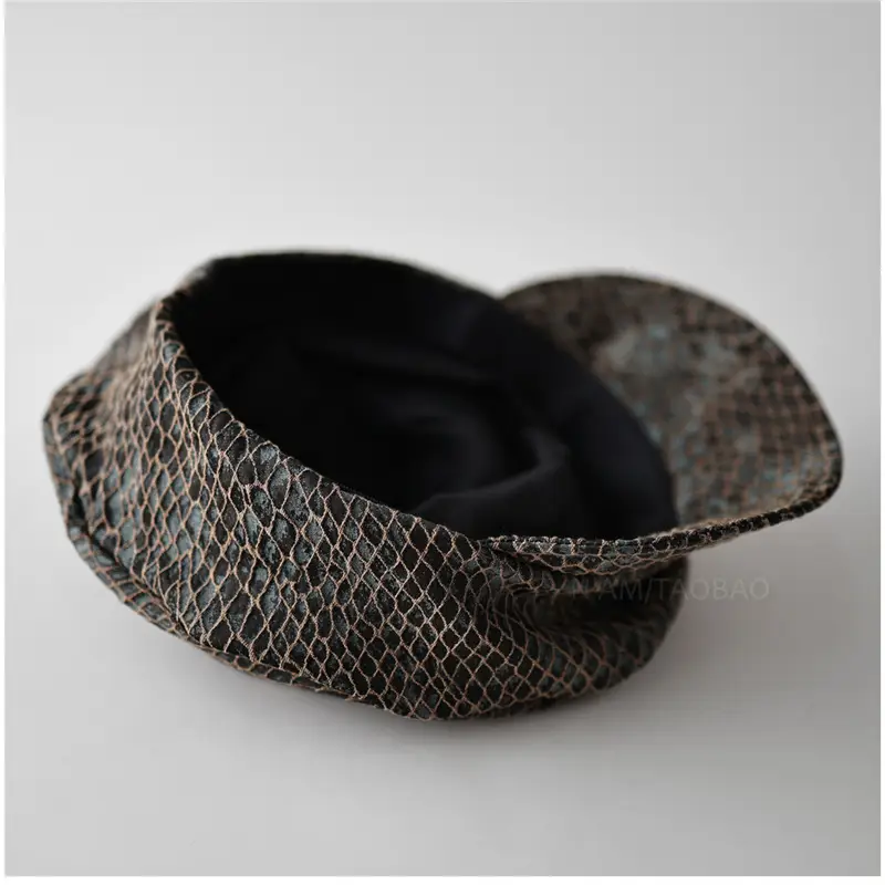 Women's Mesh Sun Hat with Grid Design - Image 6