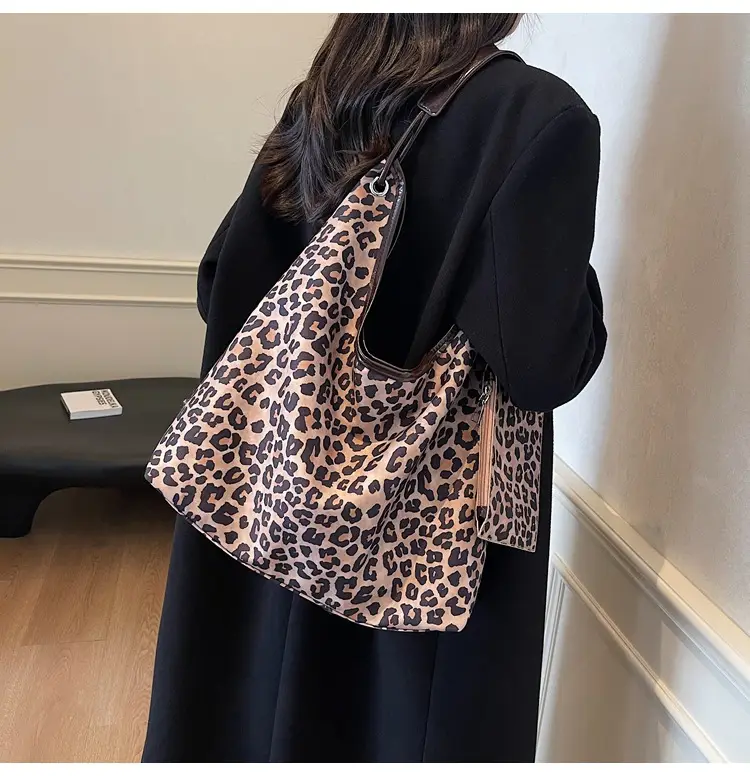 Leopard Print Women's Shoulder Bag 2025 New Style — feature 16