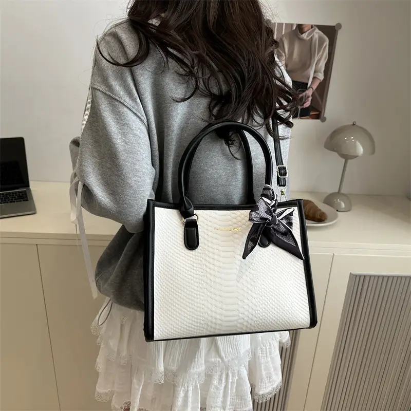 Silk Scarf 2025 Women's Textured Crossbody Bag