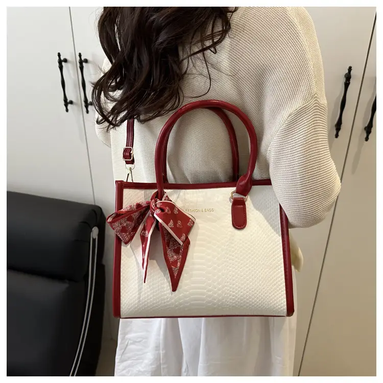 Silk Scarf 2025 Women's Textured Crossbody Bag — feature 10