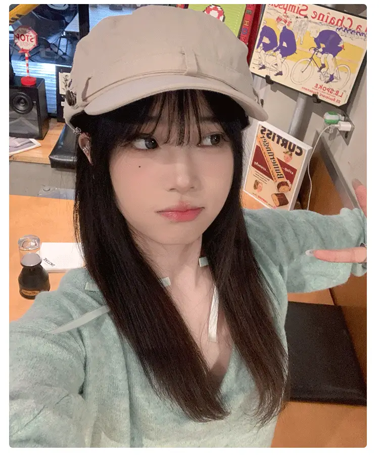 Black Korean Retro Rivet Flat Cap for Women — feature 10