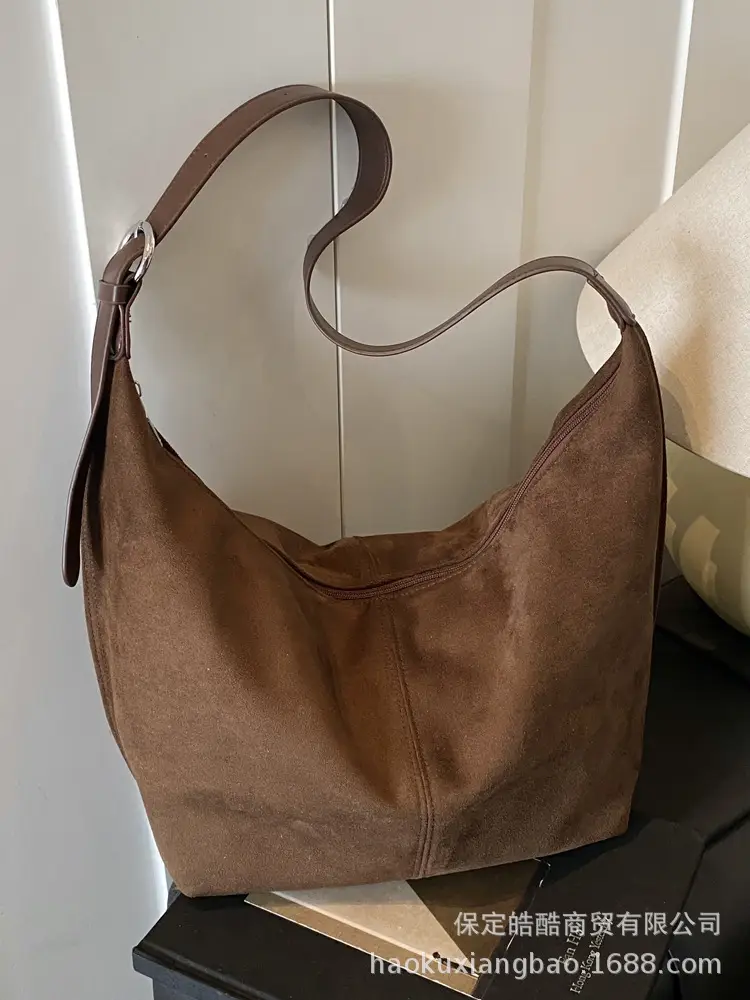 Women Large Capacity Retro Shoulder Bag Tan Leather - Image 4