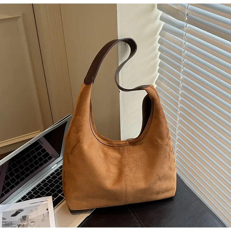 Large Capacity Suede Shoulder Bag for Women Autumn Winter 2025 — feature 13