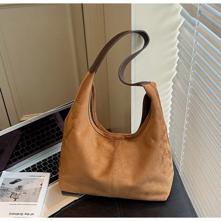 Large Capacity Suede Shoulder Bag for Women Autumn Winter 2025 — feature 14