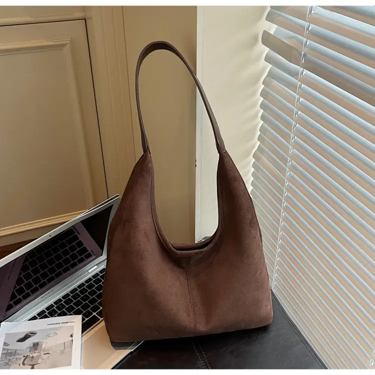 Large Capacity Suede Shoulder Bag for Women Autumn Winter 2025 — feature 16