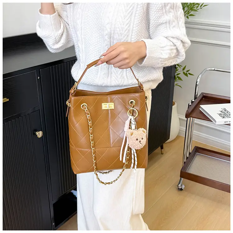 2025 Summer Chain Shoulder Bag Brown Large Capacity — feature 11