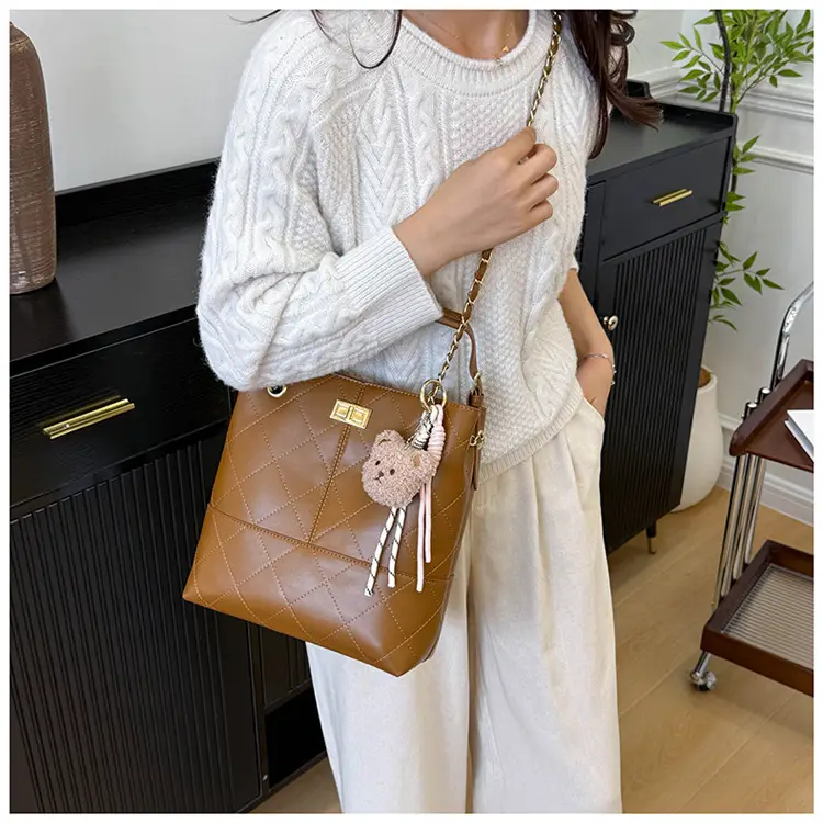 2025 Summer Chain Shoulder Bag Brown Large Capacity — feature 14