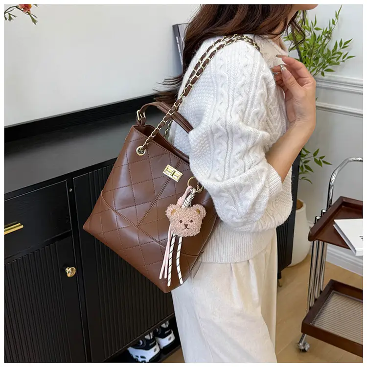 2025 Summer Chain Shoulder Bag Brown Large Capacity — feature 20