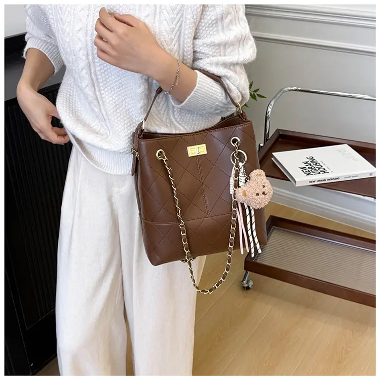2025 Summer Chain Shoulder Bag Brown Large Capacity — feature 22