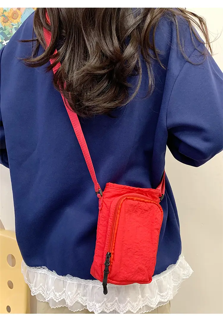 Black Cartoon Print Shoulder Bag for Girls — feature 23