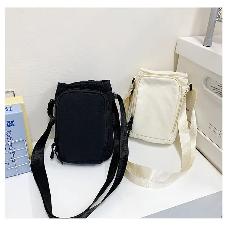 Black Cartoon Print Shoulder Bag for Girls — feature 26