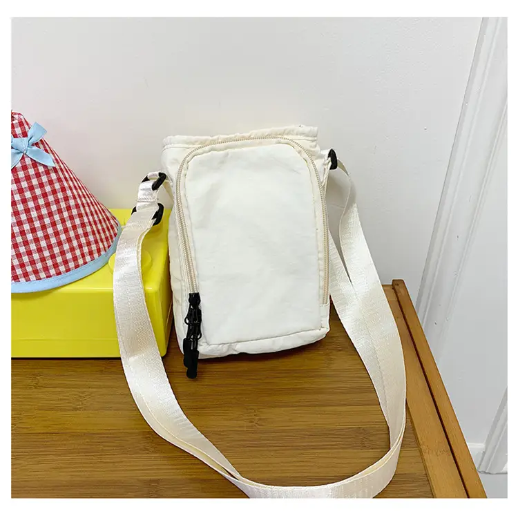 Black Cartoon Print Shoulder Bag for Girls — feature 32