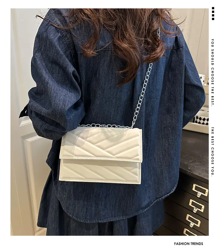 Beige Chain Crossbody Bag for Women — feature 1
