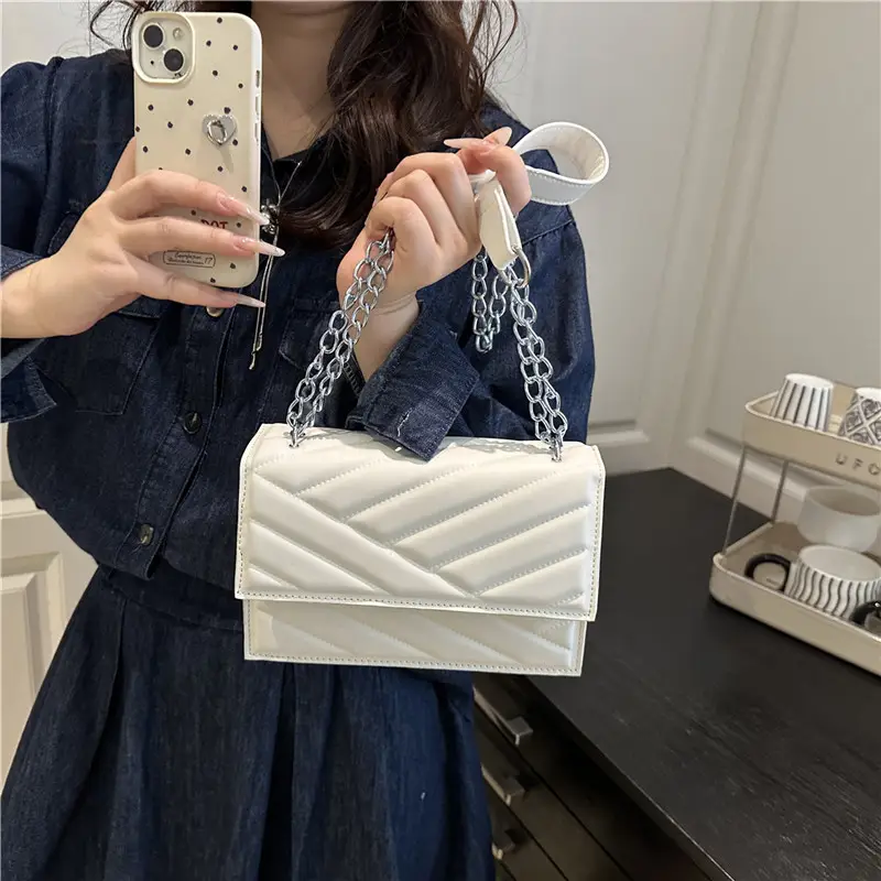 Beige Chain Crossbody Bag for Women — feature 12