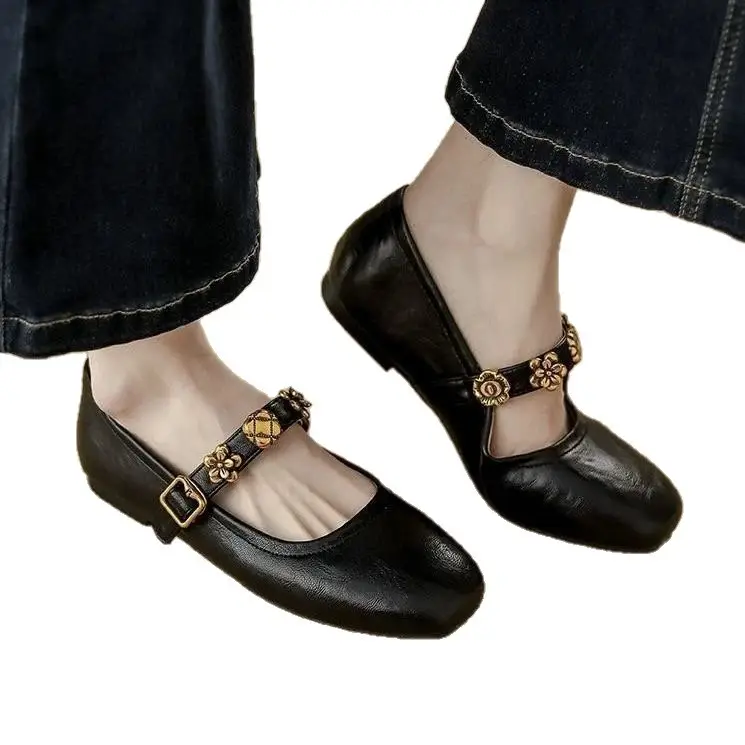 Shallow Mouth Flats Women's Small Leather Shoes 2025 Autum New Flats Bottom Buckle Small Leather Shoes Soft Sole Mary Jane Shoes - Image 5