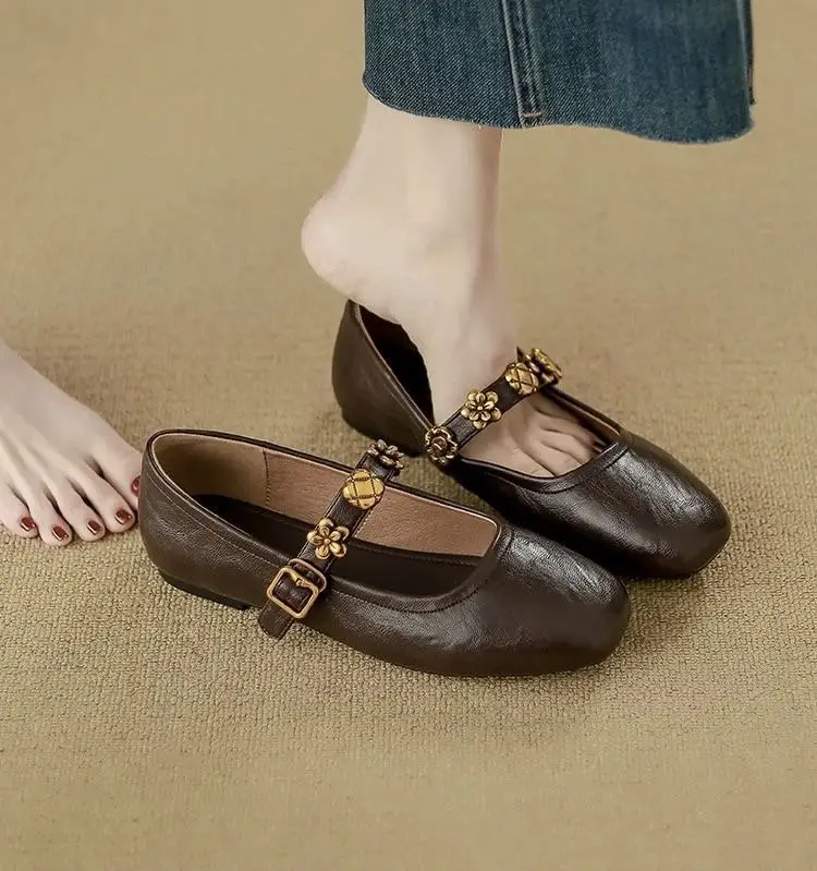 Shallow Mouth Flats Women's Small Leather Shoes 2025 Autum New Flats Bottom Buckle Small Leather Shoes Soft Sole Mary Jane Shoes — feature 12