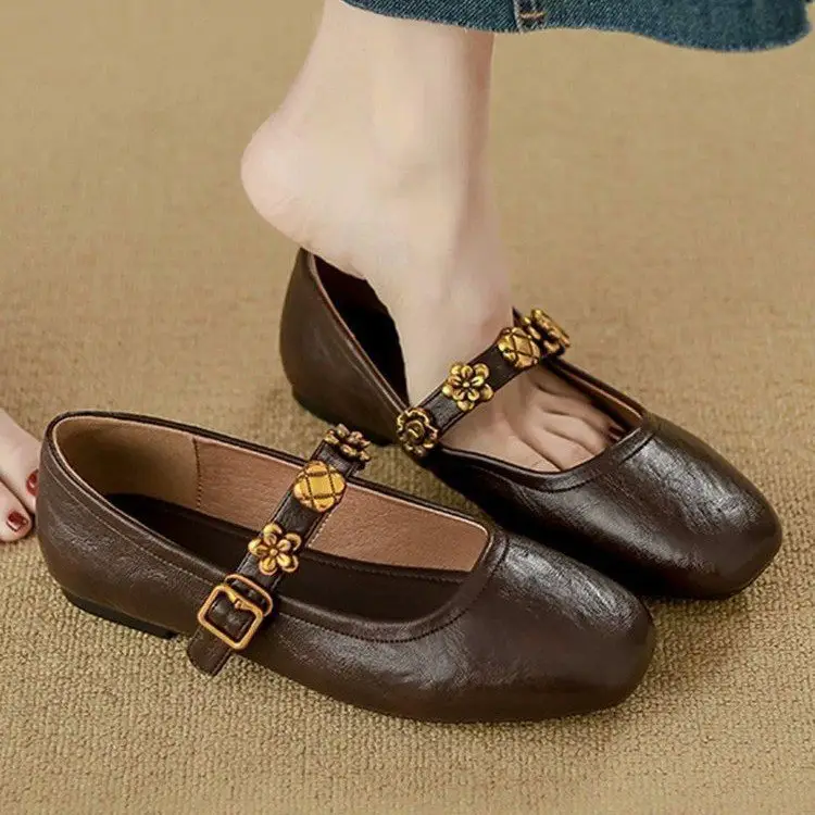Shallow Mouth Flats Women's Small Leather Shoes 2025 Autum New Flats Bottom Buckle Small Leather Shoes Soft Sole Mary Jane Shoes — feature 5
