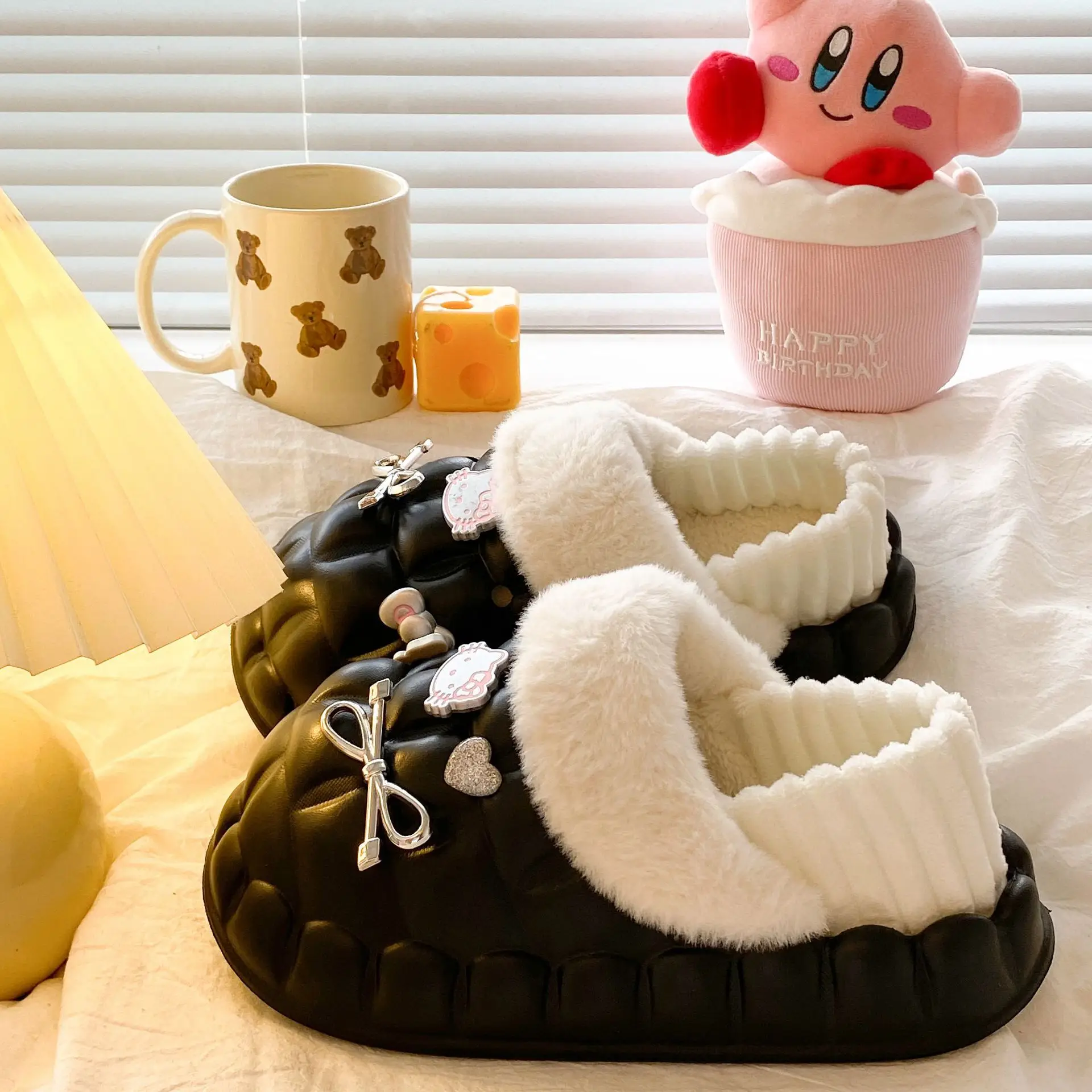 Women's Thick Plush Slip-On Mates Winter 2025 - Image 9