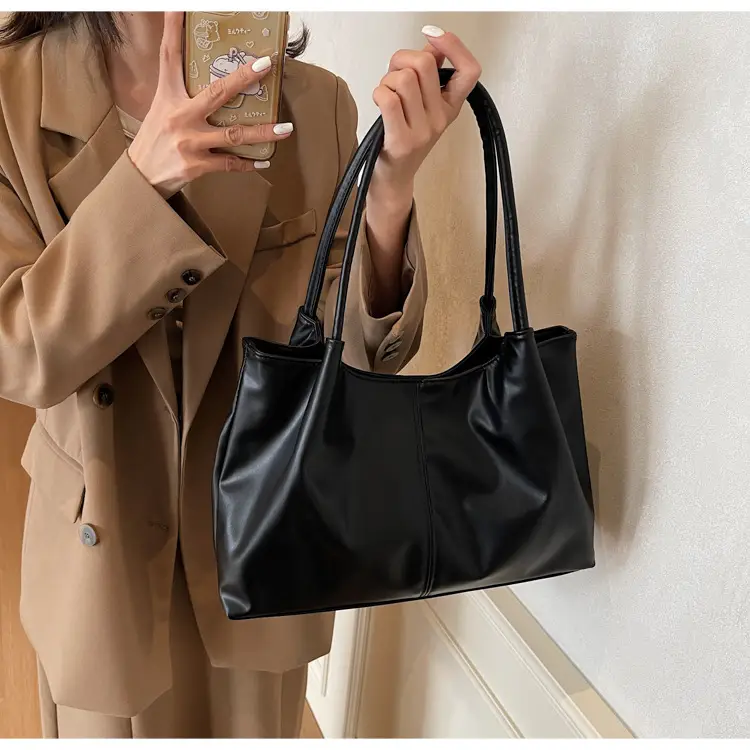 Black Leather Tote Bag Large Capacity Crossbody School Bag — feature 12