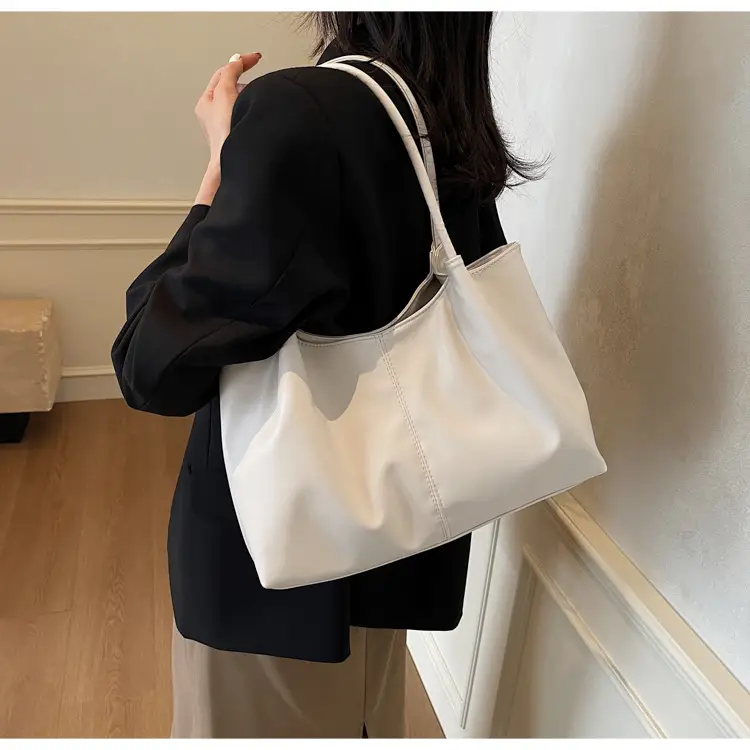 Black Leather Tote Bag Large Capacity Crossbody School Bag — feature 18