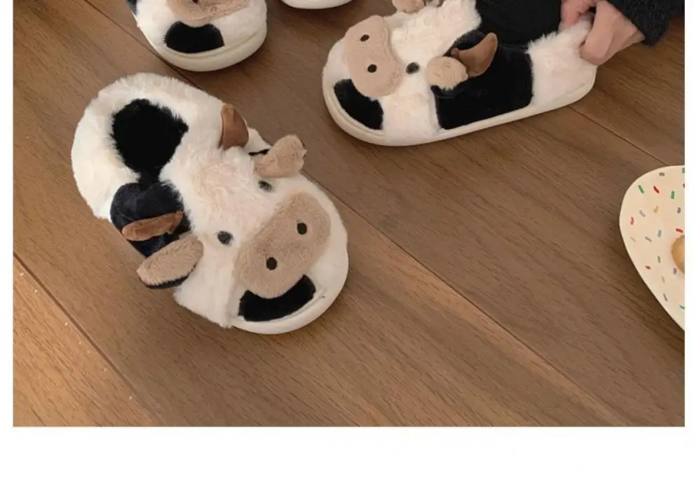 Women's Winter Plush Cow Slippers Thick Soled — feature 7
