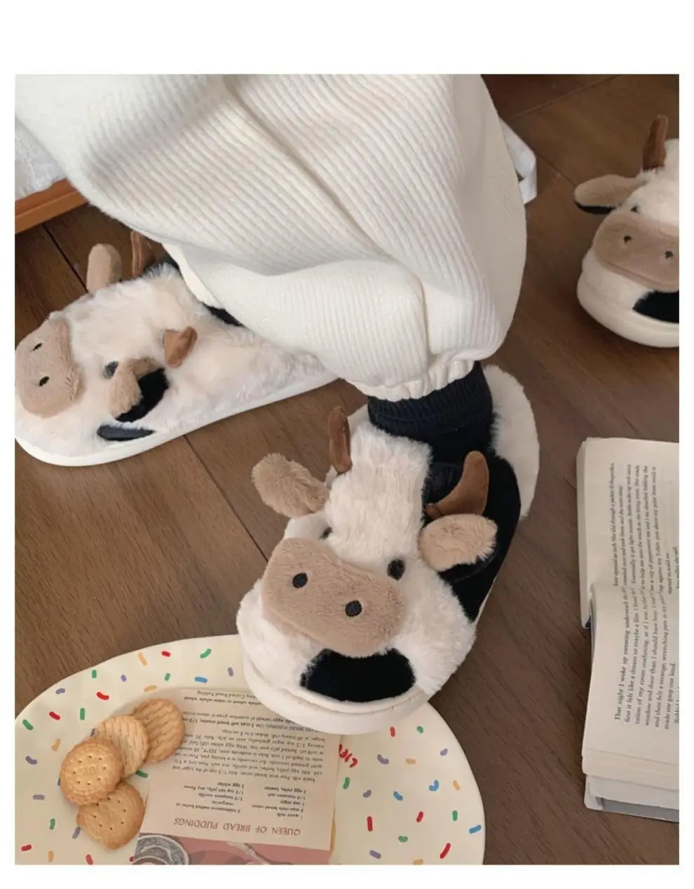 Women's Winter Plush Cow Slippers Thick Soled — feature 8