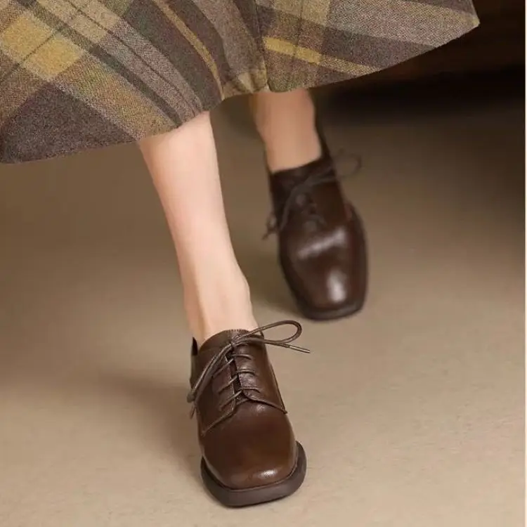 Retro Style Square Toe Lace-Up Leather Shoes Deep Mouth Flats for Women 2025 Autum New Versatile British Style High Heels Women's Shoes — feature 2