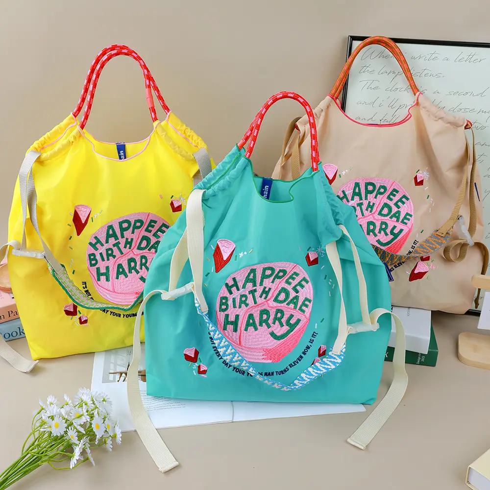 2025 Embroidered Eco-Friendly Tote Bags with Ballchain — feature 2