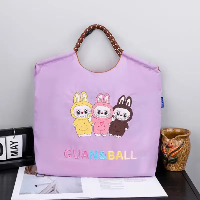 2025 Embroidered Eco-Friendly Tote Bags with Ballchain