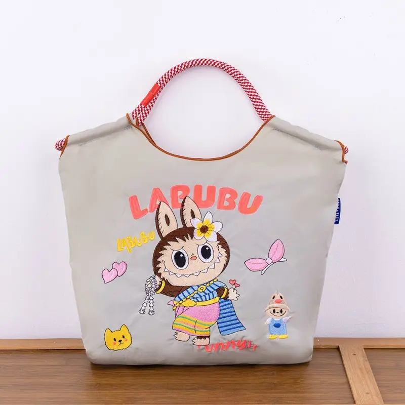 2025 Embroidered Eco-Friendly Tote Bags with Ballchain