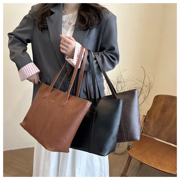Women's Brown Leather Shoulder Bag 2025 New Autumn — feature 12