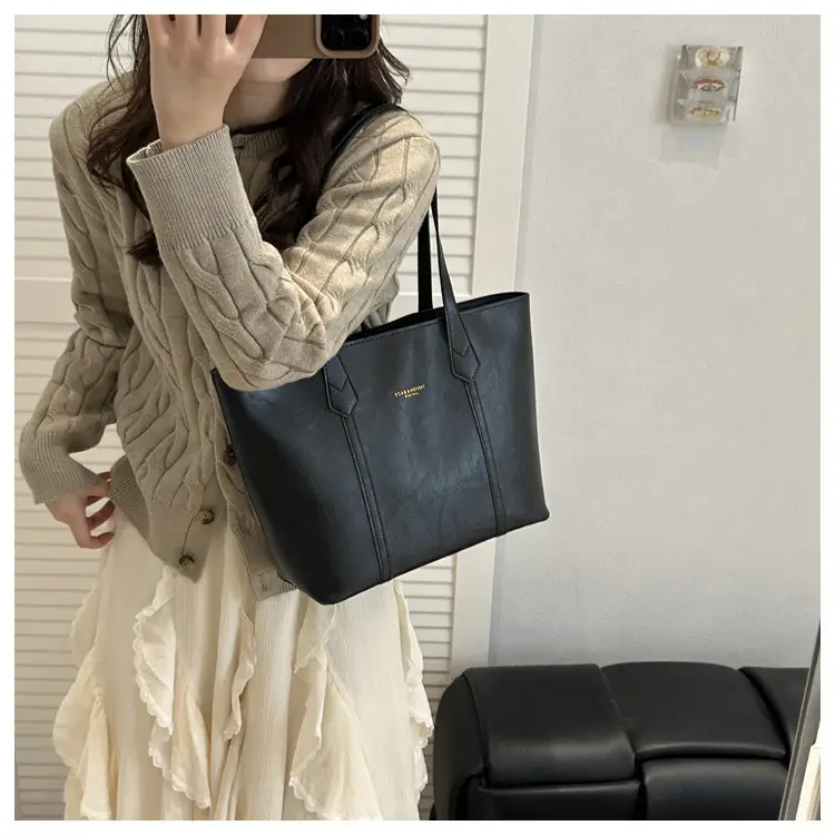 Women's Brown Leather Shoulder Bag 2025 New Autumn — feature 30