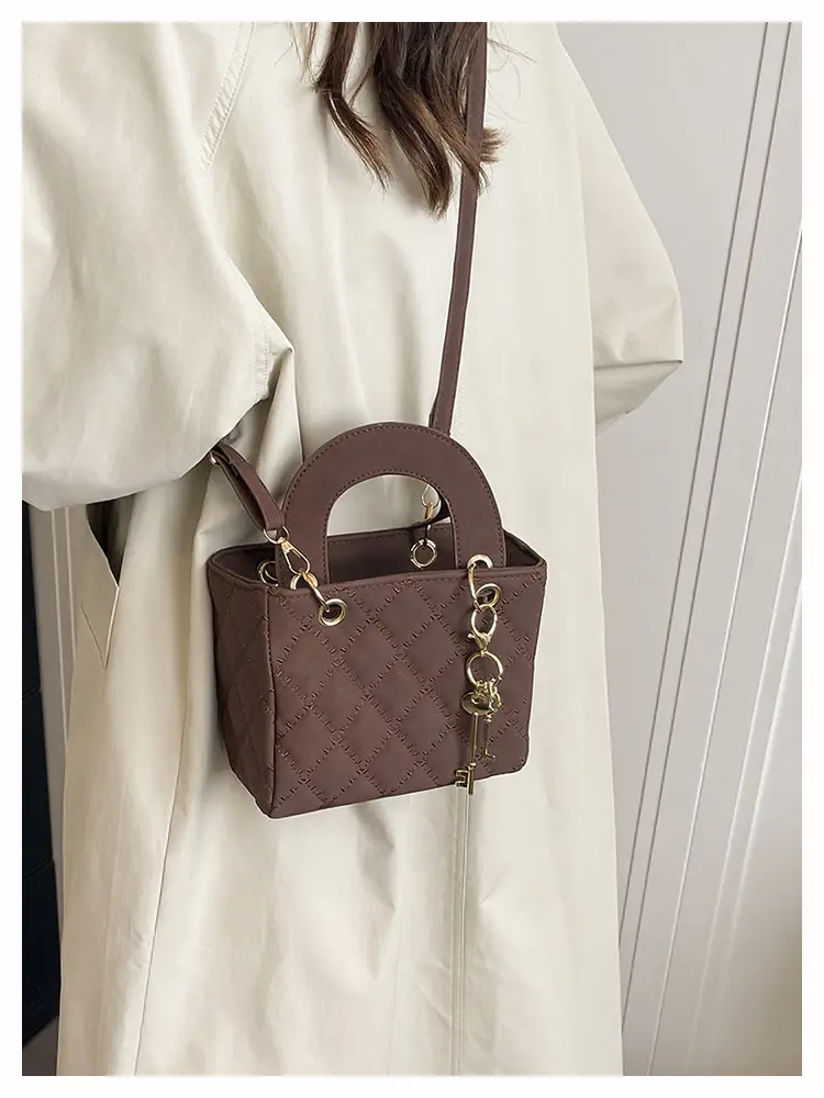 Black Quilted Shoulder Crossbody Bag for Women — feature 28