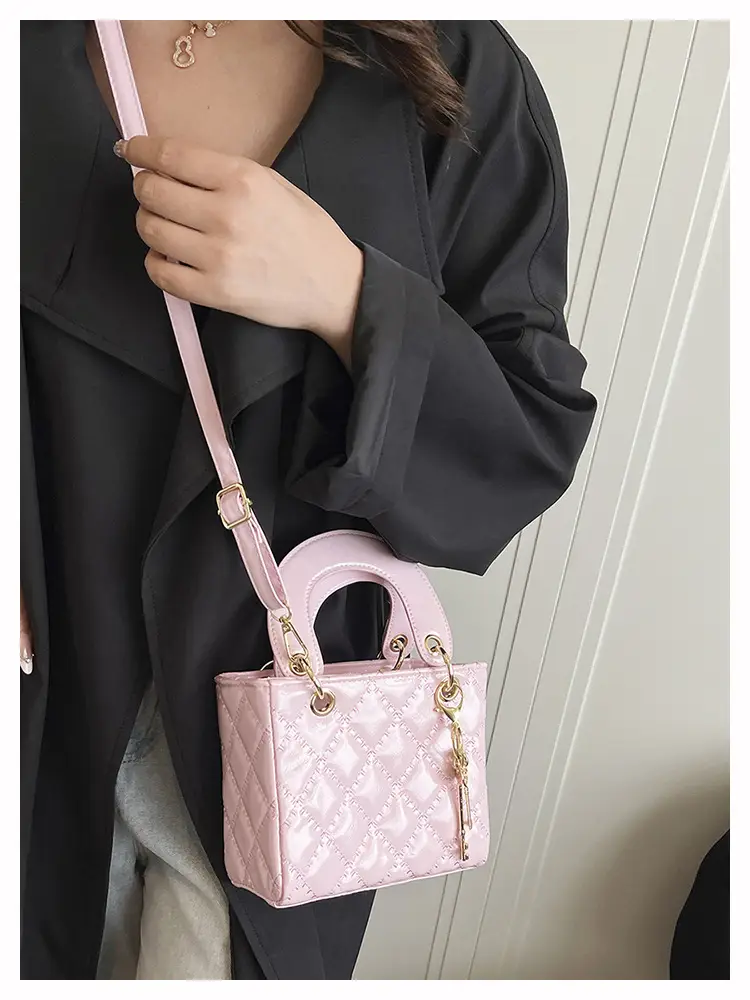 Black Quilted Shoulder Crossbody Bag for Women — feature 38